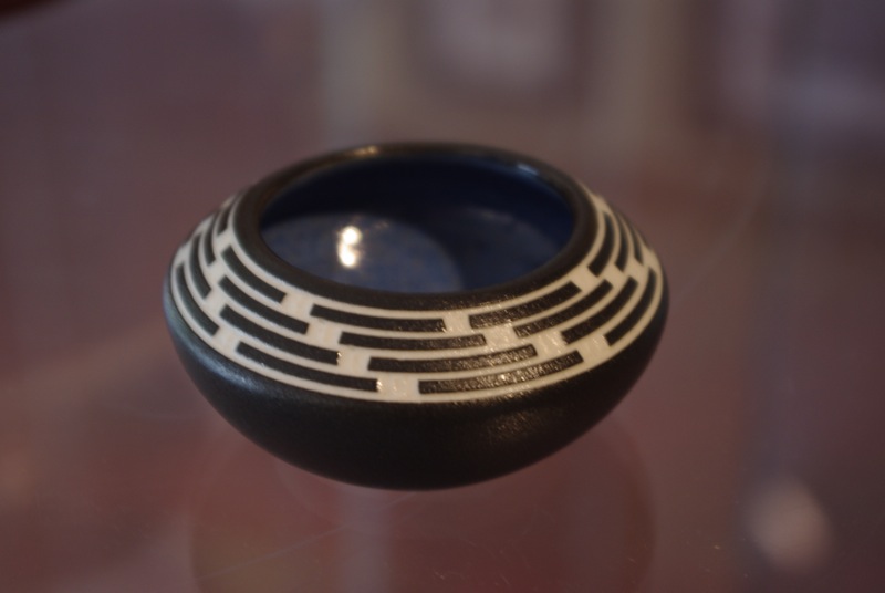 pictograph-pottery-small-bowl-patrick-leach